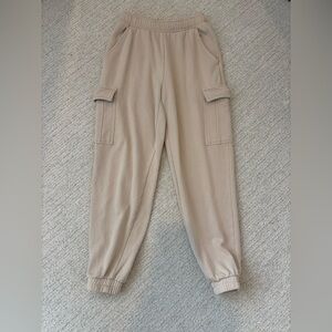 Universal Thread Beige Cargo Jogger Pants